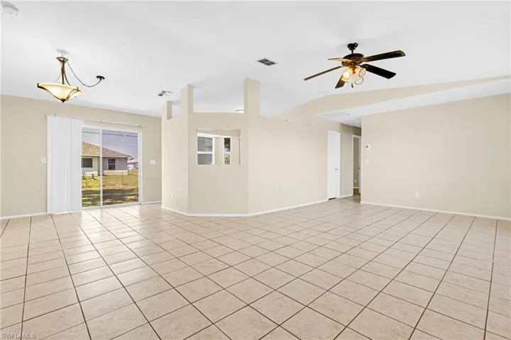 2124 Ne 7th Pl, Cape Coral Fl 33909