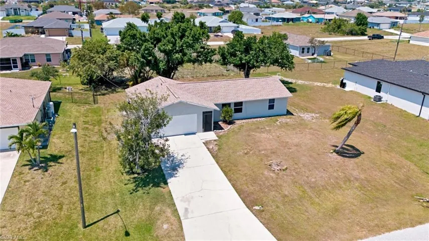 2124 Ne 7th Pl, Cape Coral Fl 33909