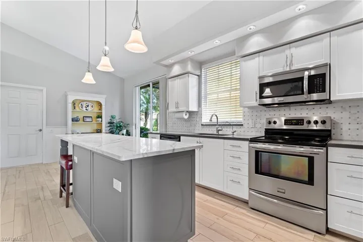 13520 Southampton Dr, Bonita Springs, Florida 34135