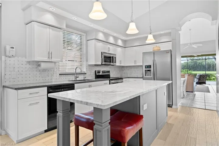 13520 Southampton Dr, Bonita Springs, Florida 34135