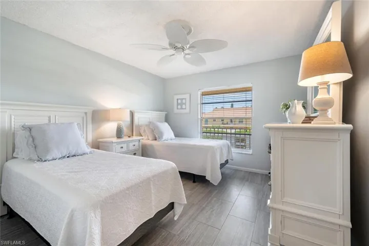 351  Charlemagne  BLVD, Naples, FL 34112