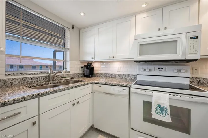351  Charlemagne  BLVD, Naples, FL 34112