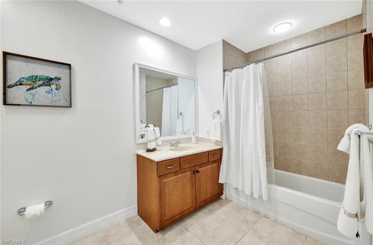 BR Suite #3 Bath