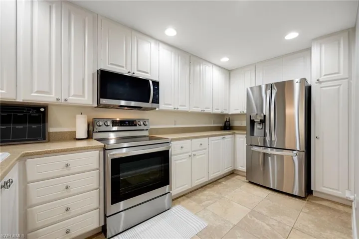 28201  Jeneva  WAY, Bonita Springs, FL 34135