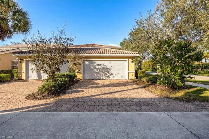 28201  Jeneva  WAY, Bonita Springs, FL 34135