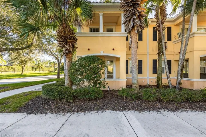 28201  Jeneva  WAY, Bonita Springs, FL 34135