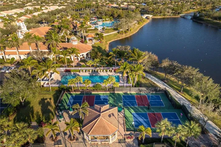 28201  Jeneva  WAY, Bonita Springs, FL 34135