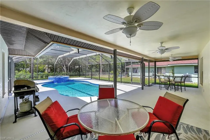 Under Roof Lanai