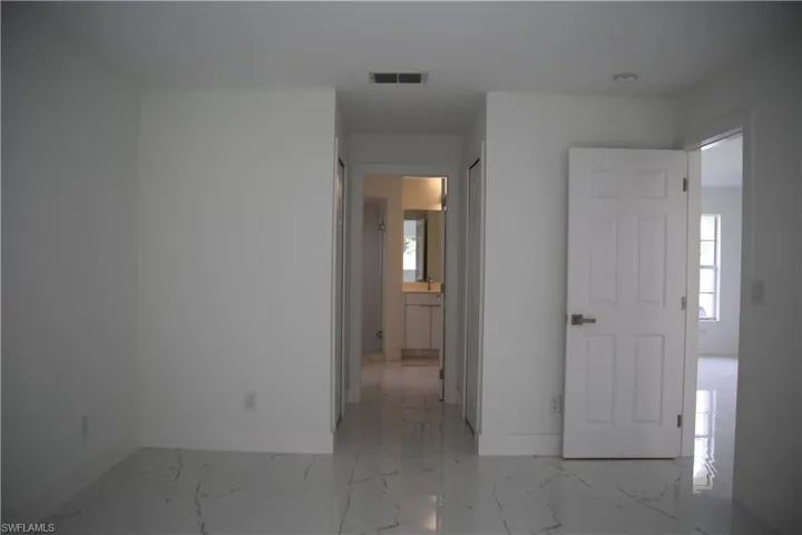1716 NE 6th  PL, Cape Coral, FL 33909