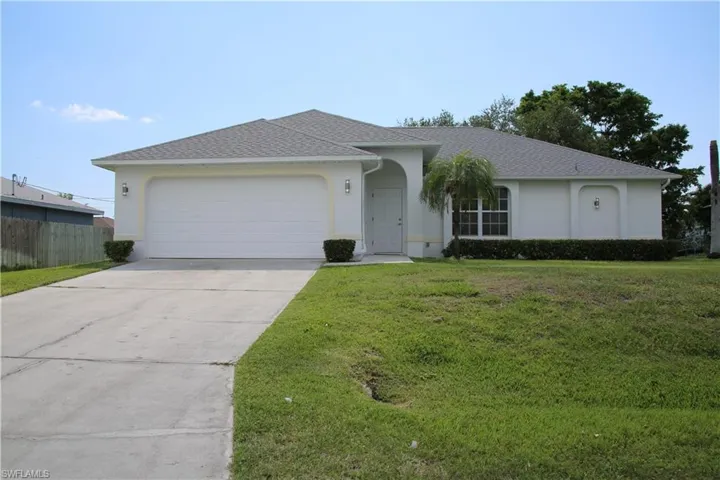 1716 NE 6th  PL, Cape Coral, FL 33909