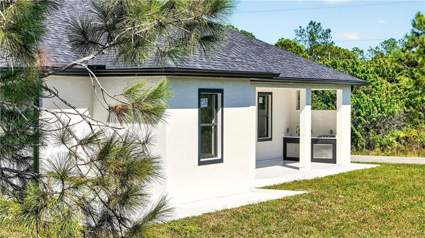 1501 W 13th St, Lehigh Acres, Florida 33972