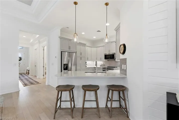 5839 Haiti Dr, Naples, Florida 34113