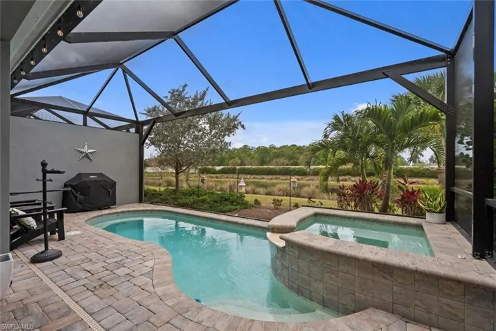 5839 Haiti Dr, Naples, Florida 34113