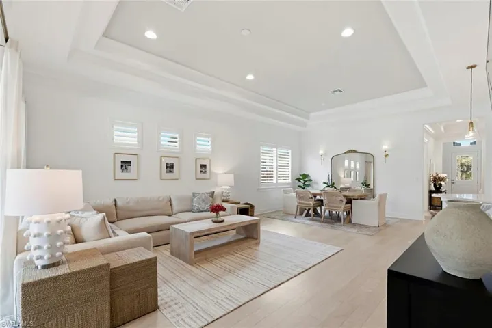 5839 Haiti Dr, Naples, Florida 34113