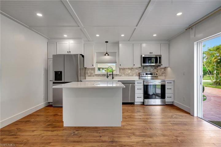 Guest suite kitchen