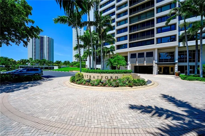 5601 Turtle Bay Dr 1203, Naples, Florida 34108