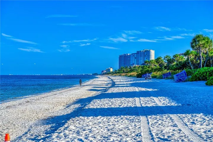 5601 Turtle Bay Dr 1203, Naples, Florida 34108