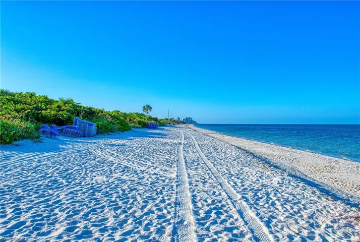 5601 Turtle Bay Dr 1203, Naples, Florida 34108