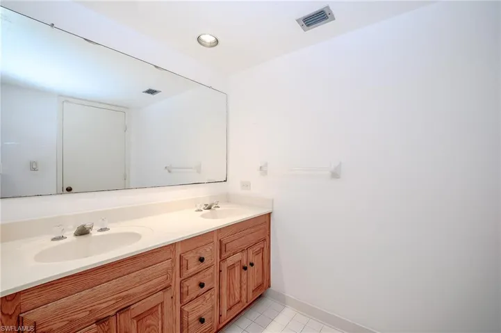 5601 Turtle Bay Dr 1203, Naples, Florida 34108