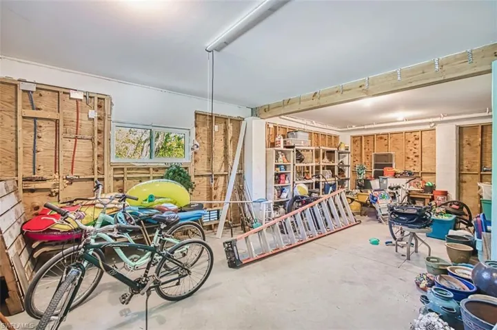 595  Piedmont  RD, Sanibel, FL 33957