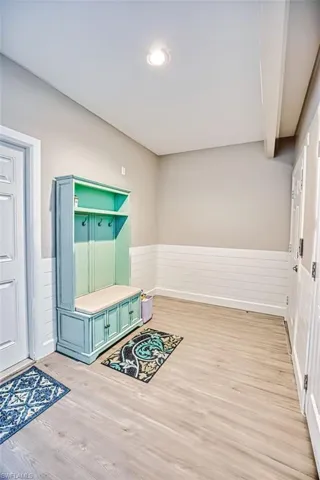 595  Piedmont  RD, Sanibel, FL 33957