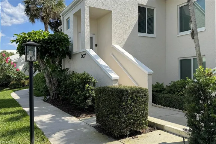 790 Willowbrook Dr # 307, Naples, Florida 34108