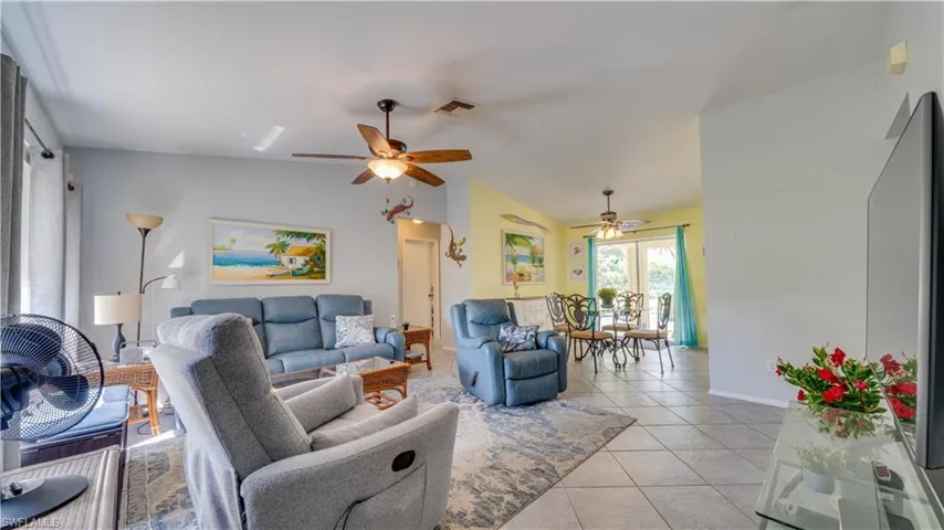 929 Se 6th Ter, Cape Coral, Florida 33990