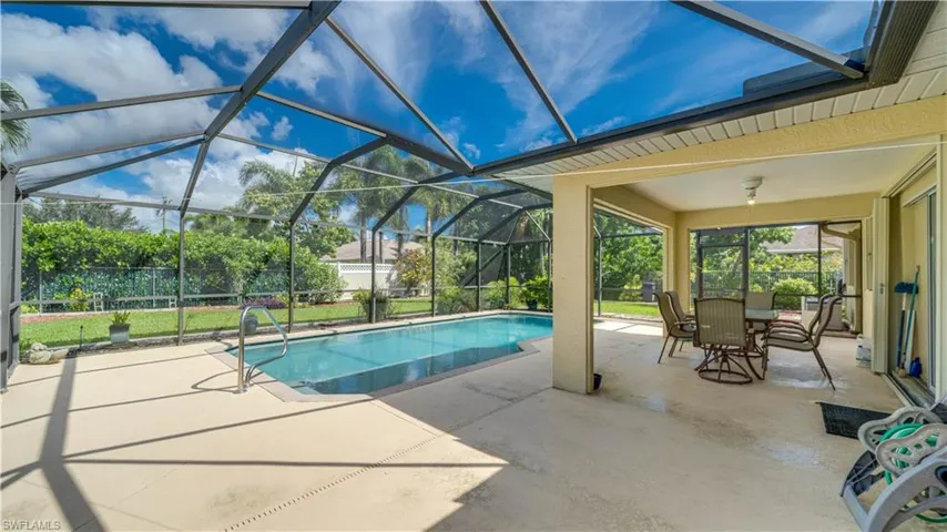 929 Se 6th Ter, Cape Coral, Florida 33990