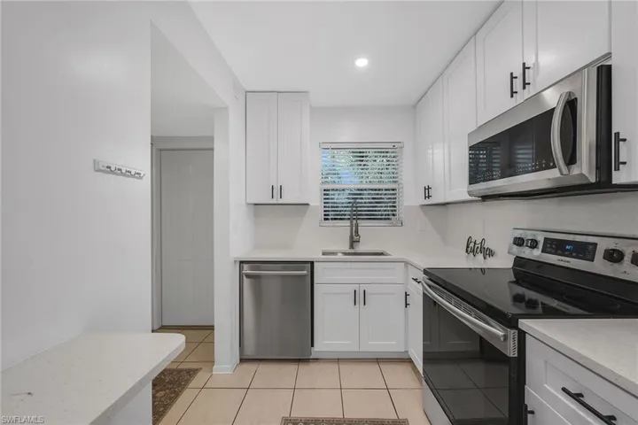 499 Forest Lakes Blvd 312, Naples, Florida 34105