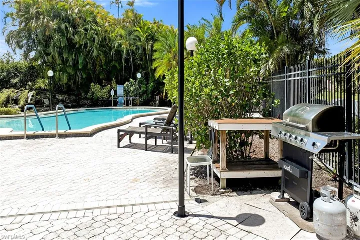 499 Forest Lakes Blvd 312, Naples, Florida 34105