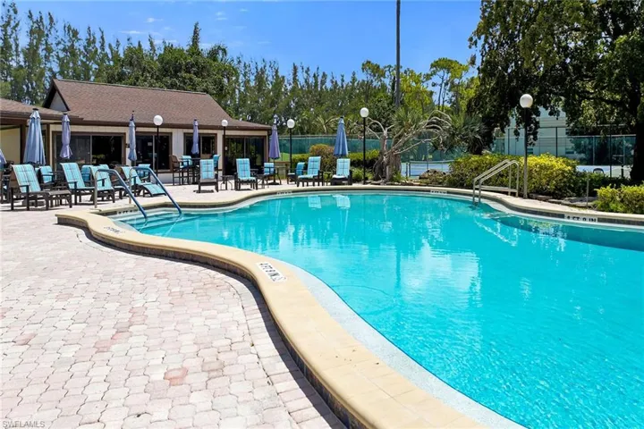 499 Forest Lakes Blvd 312, Naples, Florida 34105