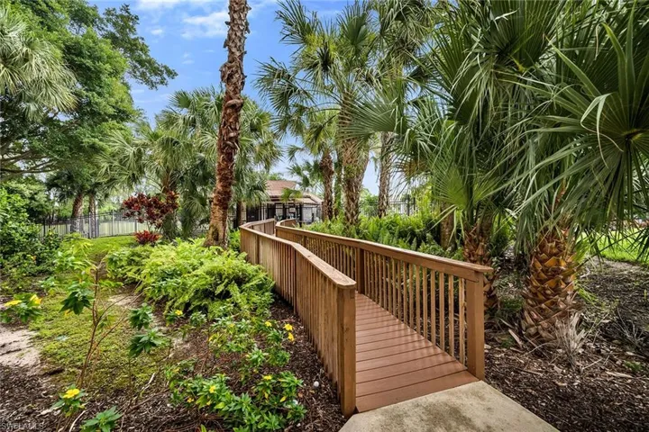 499 Forest Lakes Blvd 312, Naples, Florida 34105