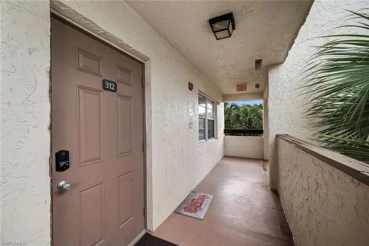 499 Forest Lakes Blvd 312, Naples, Florida 34105