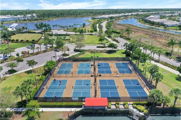 6408  Arriba  AVE, Naples, FL 34113
