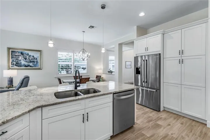 6408  Arriba  AVE, Naples, FL 34113