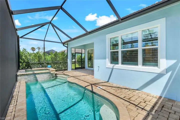 6408  Arriba  AVE, Naples, FL 34113