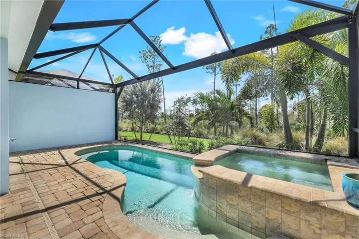 6408  Arriba  AVE, Naples, FL 34113