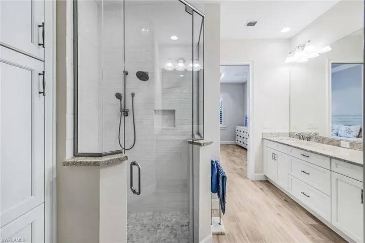 6408  Arriba  AVE, Naples, FL 34113
