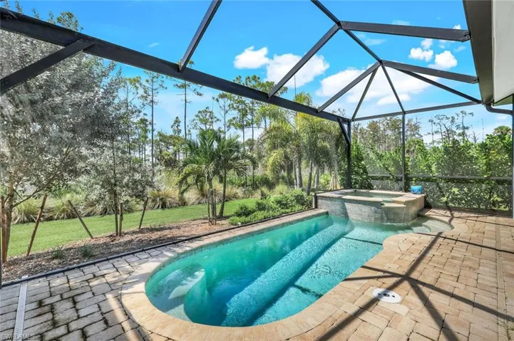 6408  Arriba  AVE, Naples, FL 34113