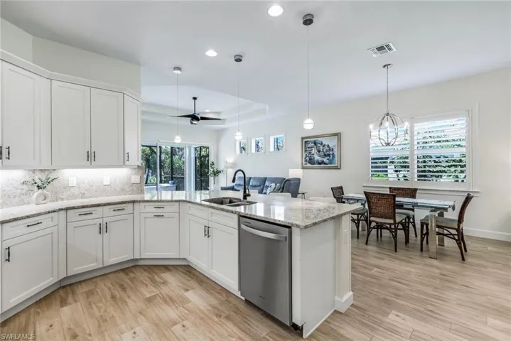 6408  Arriba  AVE, Naples, FL 34113