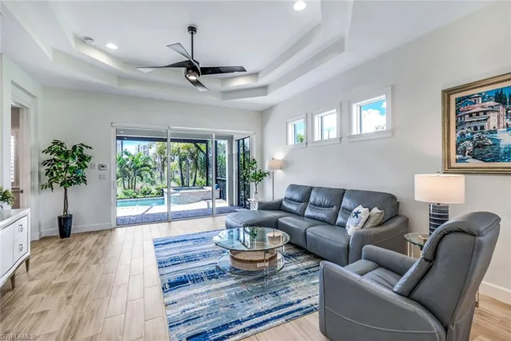 6408  Arriba  AVE, Naples, FL 34113