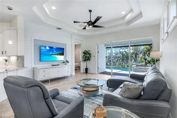 6408  Arriba  AVE, Naples, FL 34113