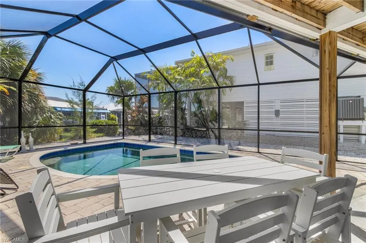 Plenty of room to dine around the pool.