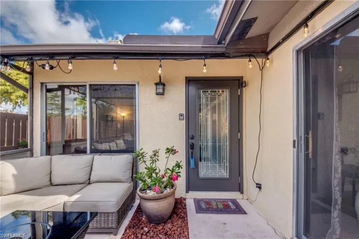 6337  Royal Woods  DR, Fort Myers, FL 33908