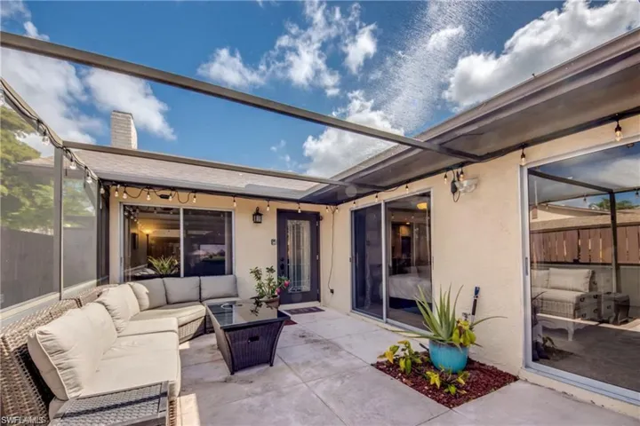 6337  Royal Woods  DR, Fort Myers, FL 33908