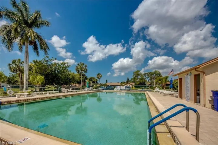 6337  Royal Woods  DR, Fort Myers, FL 33908