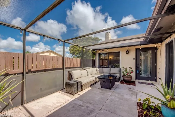 6337  Royal Woods  DR, Fort Myers, FL 33908