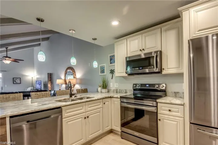 6337  Royal Woods  DR, Fort Myers, FL 33908