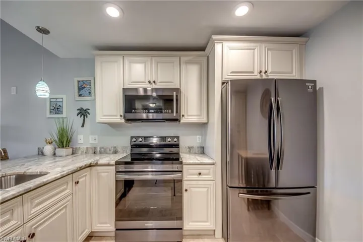 6337  Royal Woods  DR, Fort Myers, FL 33908