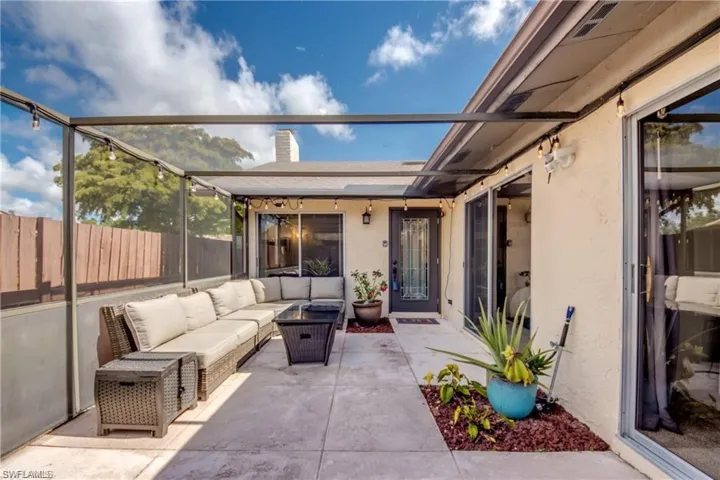 6337  Royal Woods  DR, Fort Myers, FL 33908